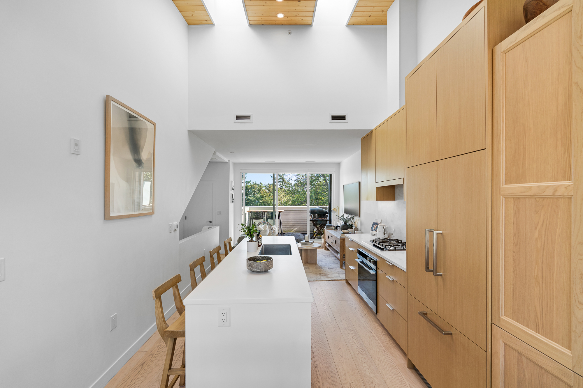#203 - 650 E. 2nd Street